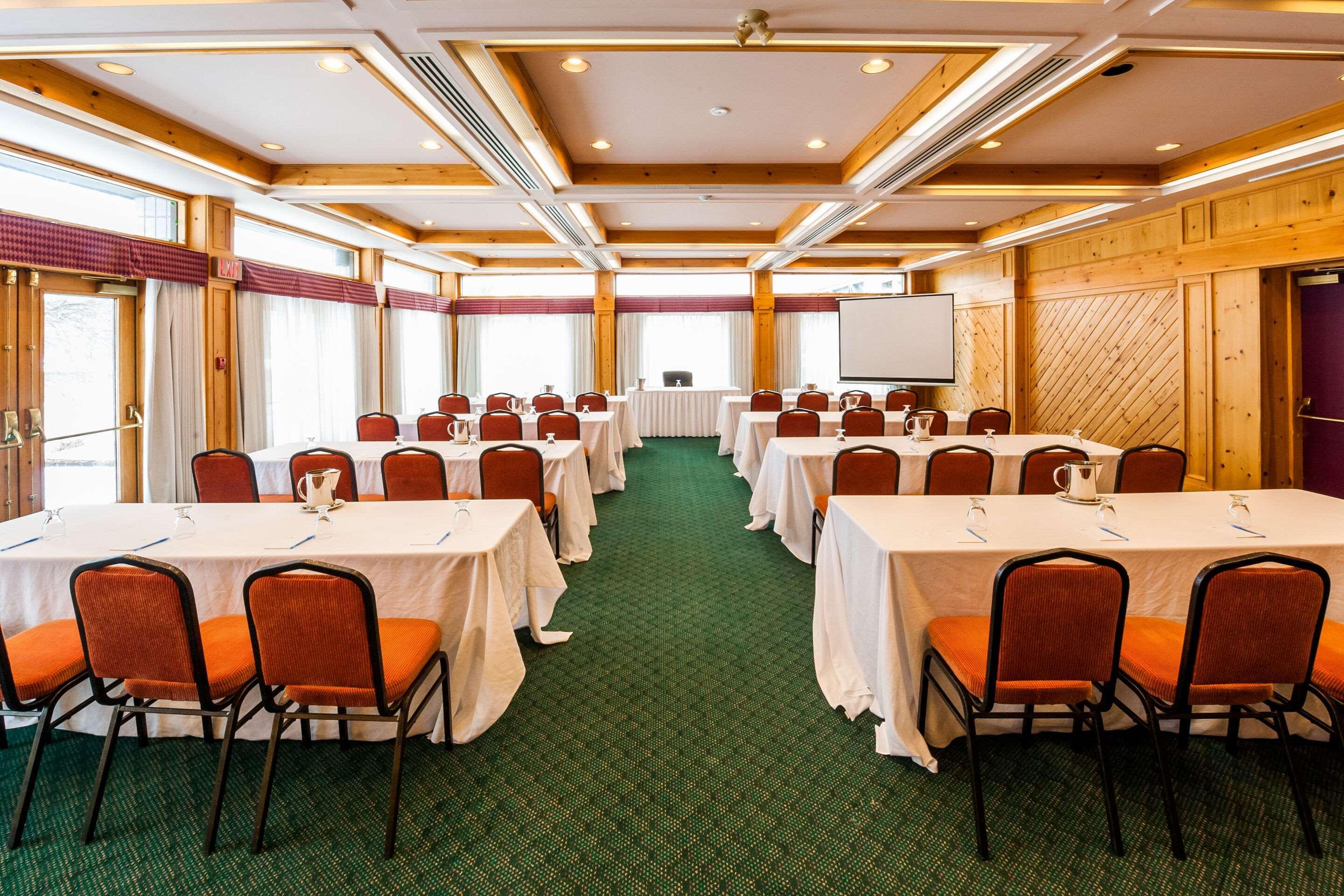 Pinestone Resort, Conference Centre, Spa & Golf Course Haliburton Exterior foto