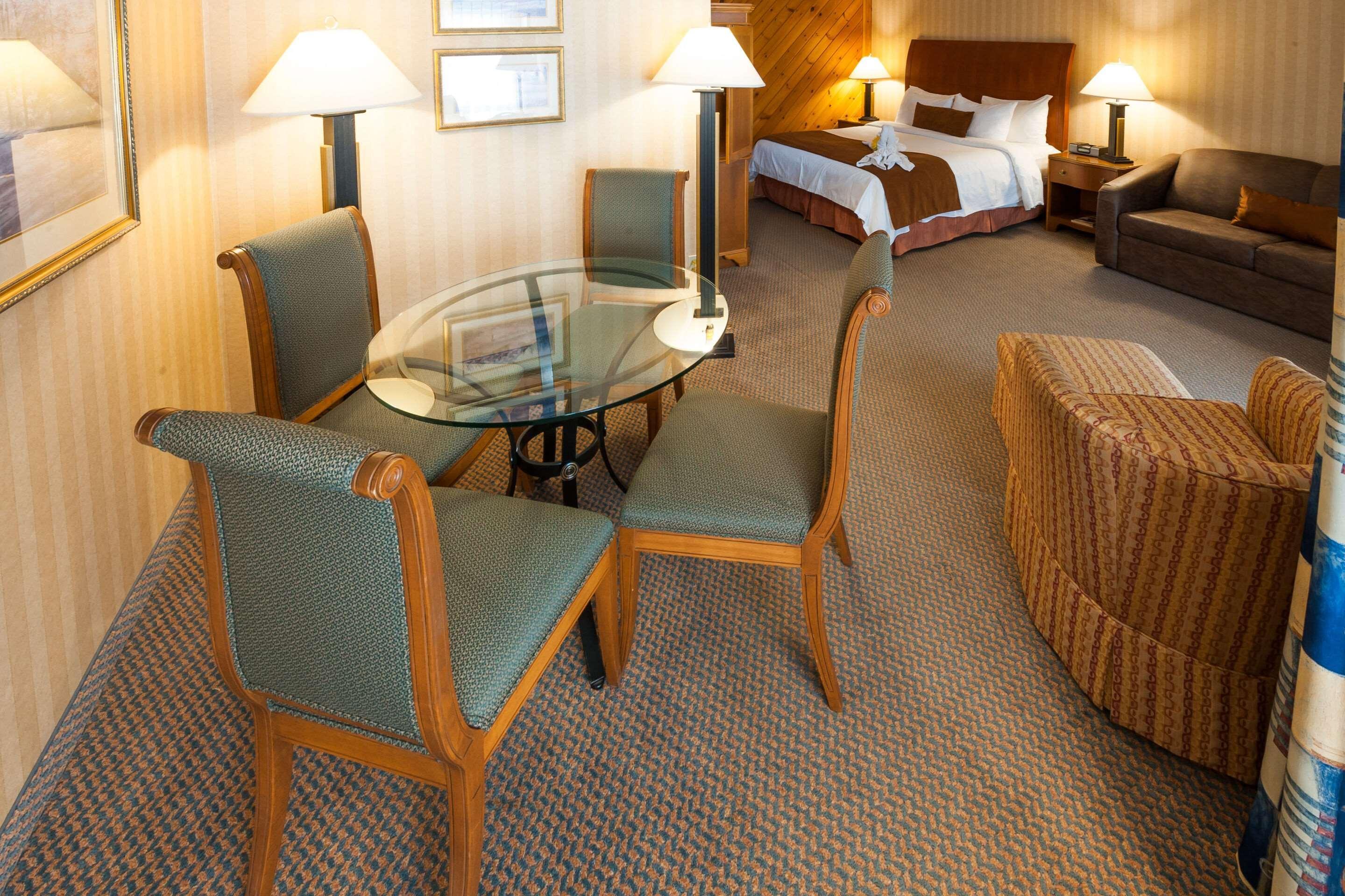 Pinestone Resort, Conference Centre, Spa & Golf Course Haliburton Exterior foto